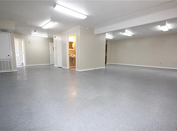 2nd image of 1501 Hickory Ave #A-b
