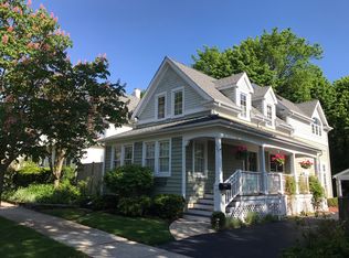 620 Ryan Pl, Lake Forest, IL 60045