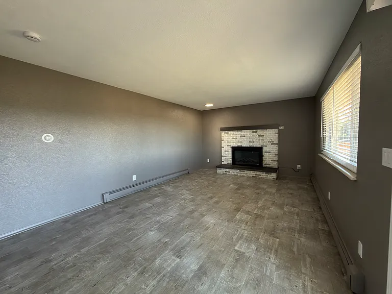 5740 W Virginia Ave — Photo 9