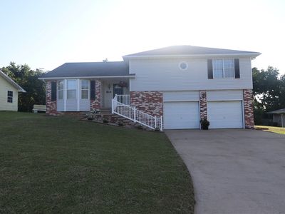 1402 Sunshine Dr, Neosho, MO, 64850