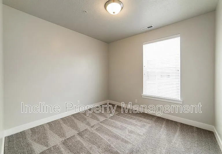 619 N Emery Ln — Photo 17