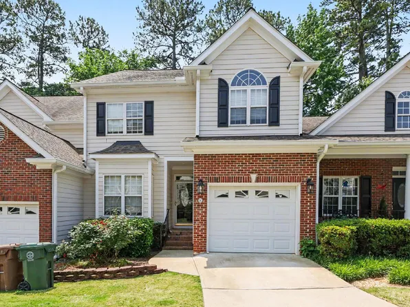 245 Harbor Creek Dr, Cary, NC 27511