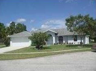 176 Park Rd N, Royal Palm Beach, FL 33411
