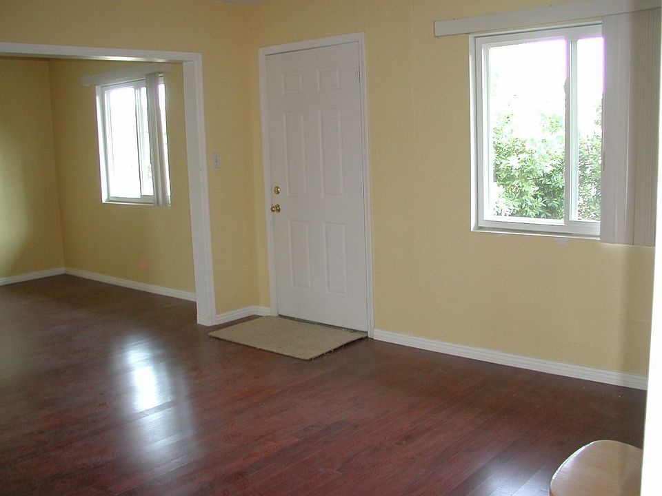 1st image of 11157 S Broadway APT 4