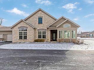 310 Stoneshire Loop, Pataskala, OH 43062
