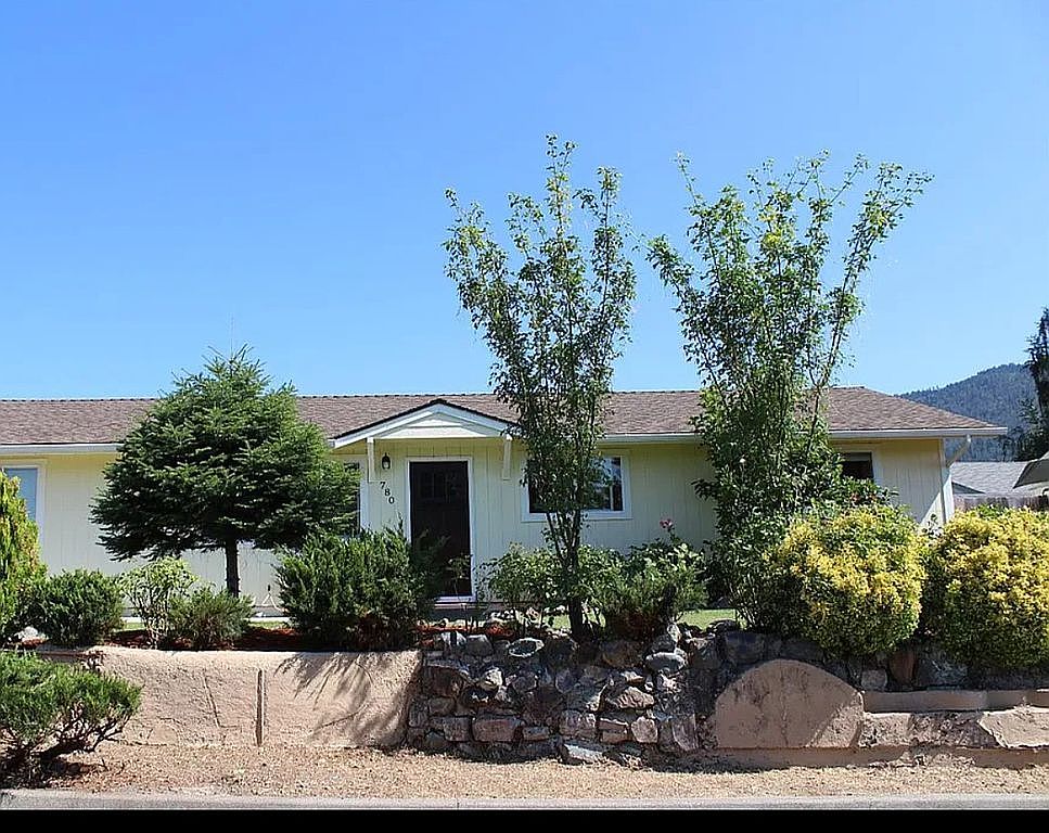 780 NW Carol Dr, Grants Pass, OR 97526 Zillow
