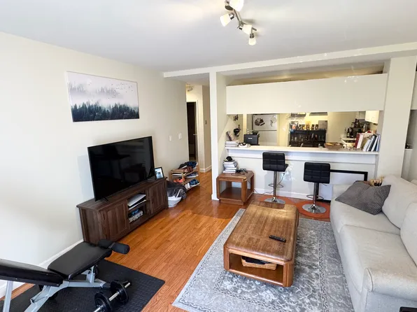 240 Heath St, Jamaica Plain, MA