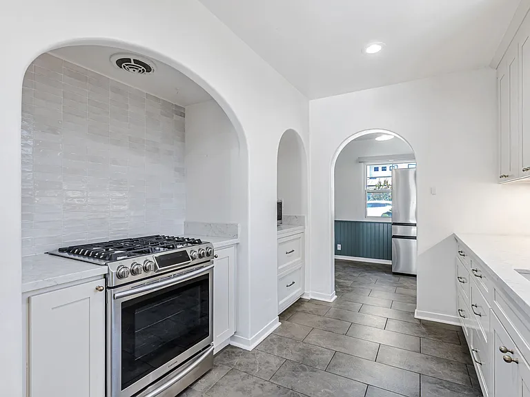 1584 Keesling Ave — Photo 5