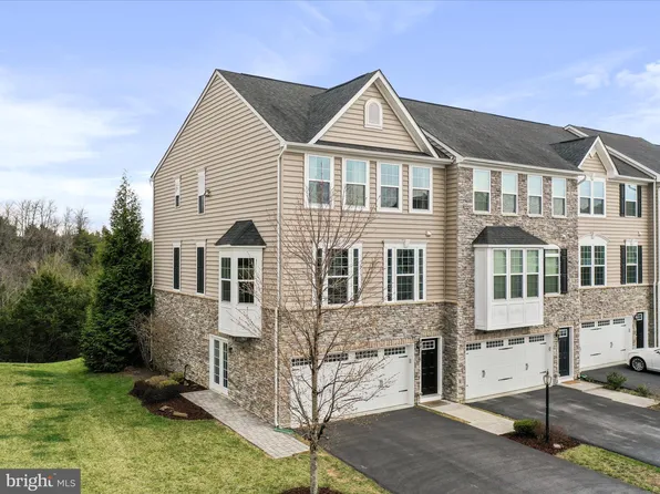 115 Hornbeam Dr, Lake Frederick, VA 22630