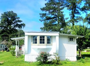 76 Arbor Dr, Columbia, NC 27925