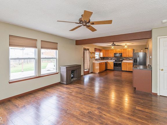 3rd image of 8752 Browns Valley Ct