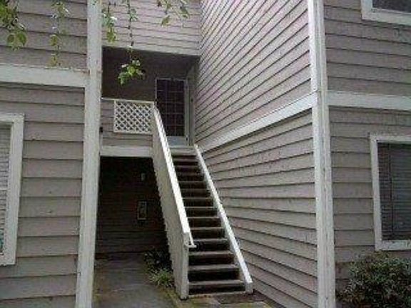 2nd image of 1490 Four Oaks Cir