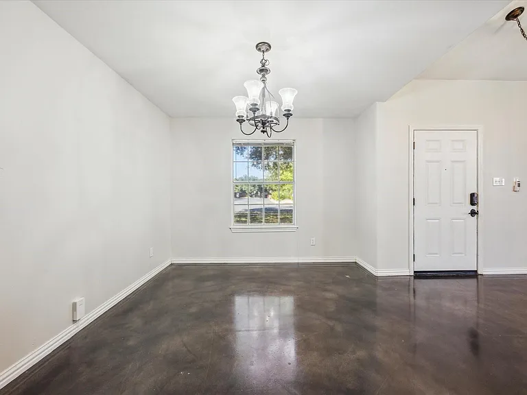 12241 Shropshire Blvd — Photo 5