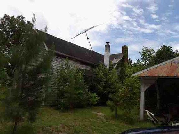 3rd image of 1591 Old State Highway 109