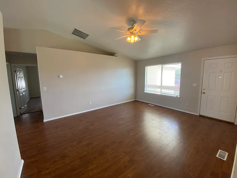 1032 NE Trailridge Ct — Photo 14