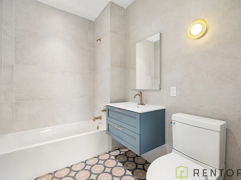 57 S 6th St #5D — Photo 7