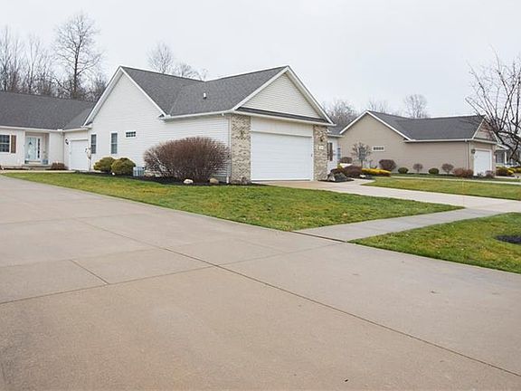 3rd image of 3974 Hilltop Dr