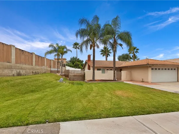 3210 Winnebago Ln, Riverside, CA 92503