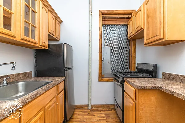 Rented by MySpaceNYC | media 10