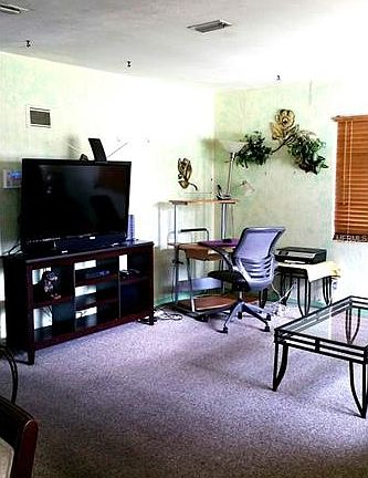 2nd image of 4815 Polaris St