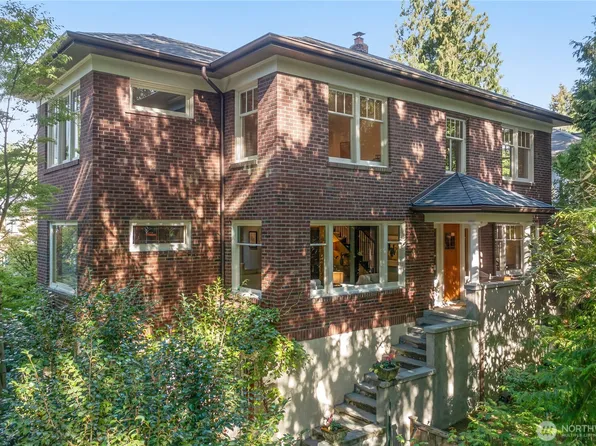 2306 Lake Park Drive S, Seattle, WA 98144