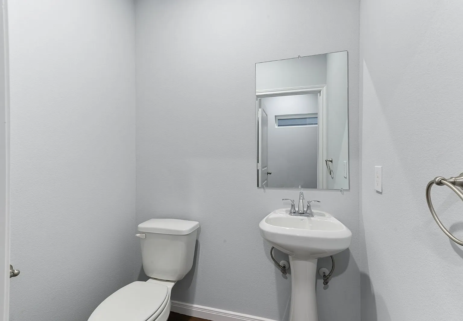 2 bed, 2.5 bath, 1210 sqft, $1,650 — Photo 2