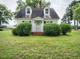 8138 Glass Rd, Hayes, VA 23072