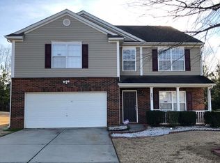 4632 Larkhaven Village Dr, Charlotte, NC 28215