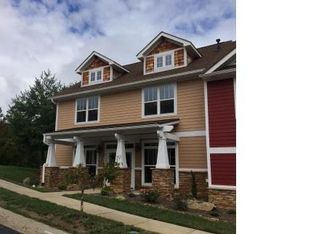 8 Walnut Springs Dr, Asheville, NC 28804