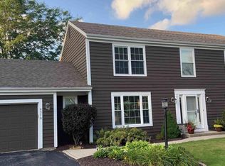 9310 W Stanford Ct, Mequon, WI 53097