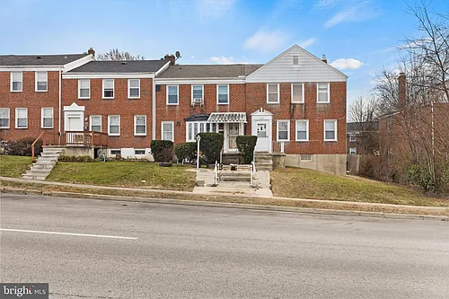 1315 Taylor Ave Photo 1