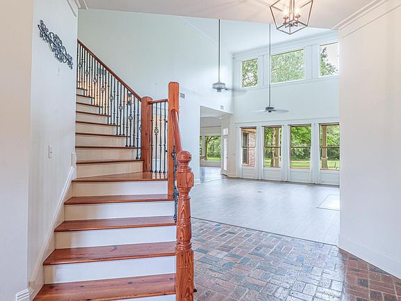 3rd image of 24629 Oak Island Dr