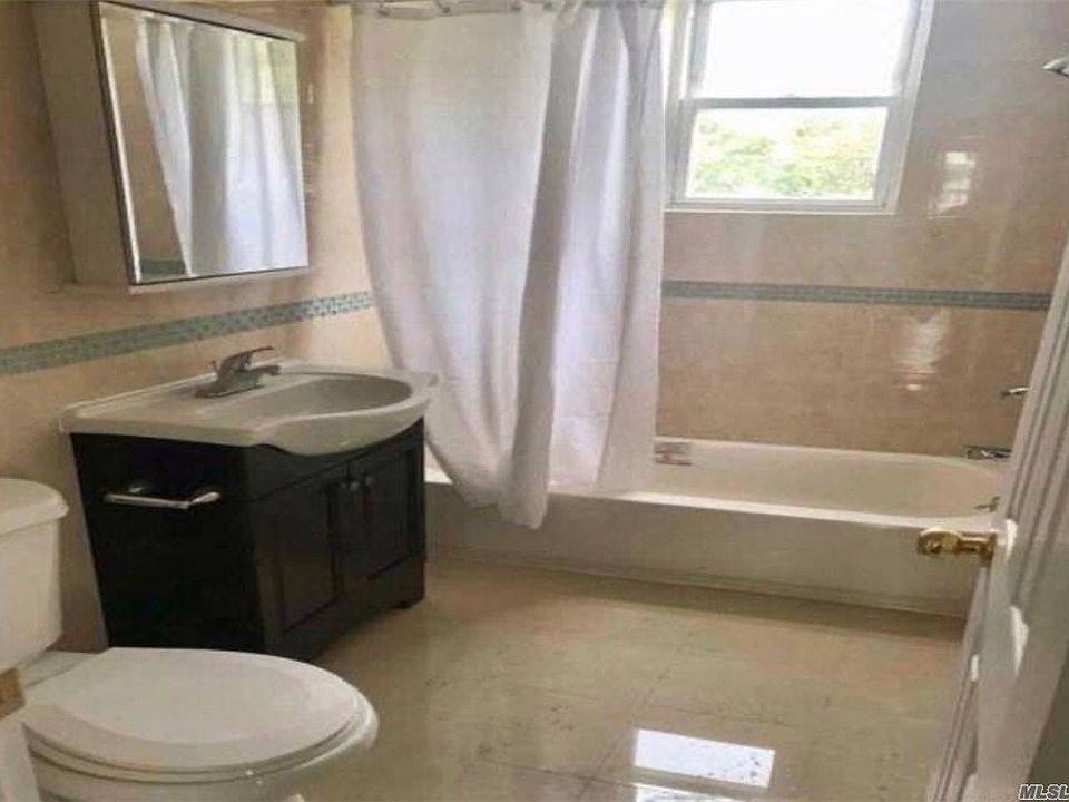 2nd image of 3247 107th St Floor 2