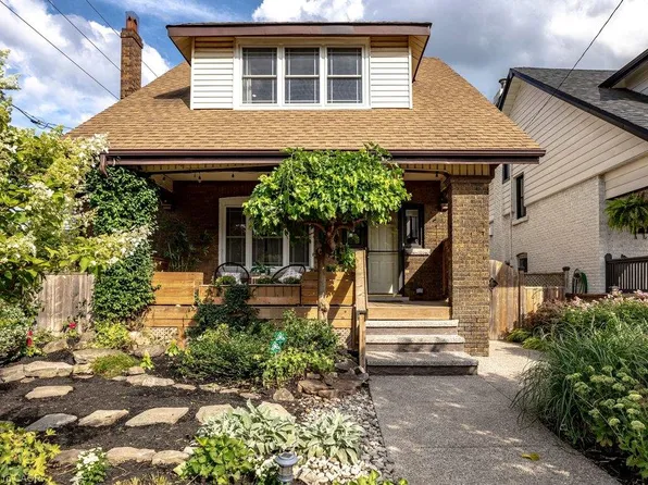 57 Balsam Ave S, Hamilton, ON L8M 3B2