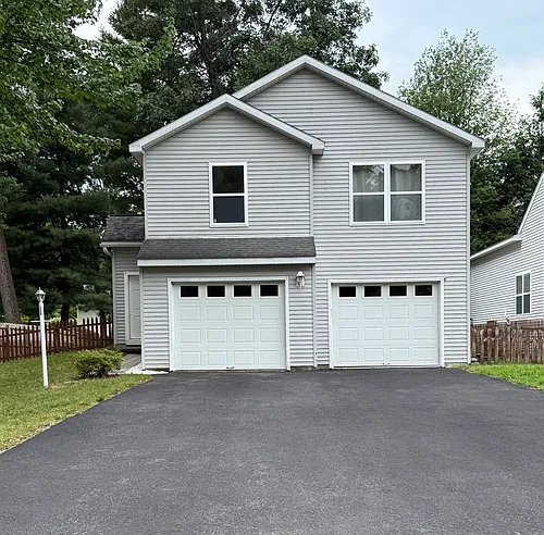 319 Meadowlark Dr Photo 1