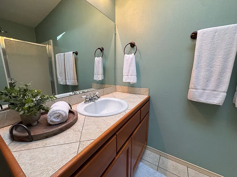 7604 Holiday Blvd — Photo 13