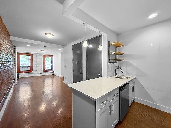 4th image of 475A Hicks St #4L