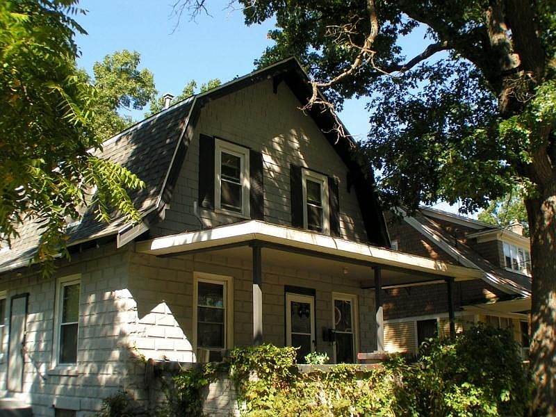1st image of 2233 Buchanan Ave SW #1