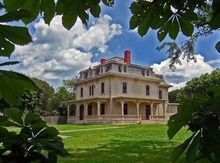 29 Manomet Point Rd APT 301, Plymouth, MA 02360