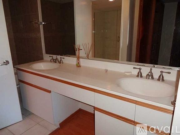 4th image of 3400 NE 192nd St APT 1102