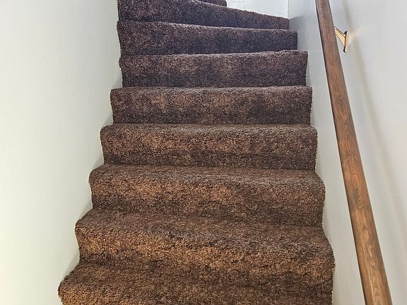 5th image of 54 E 700 S