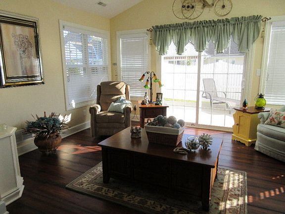 5th image of 2331 Walnut Creek Dr