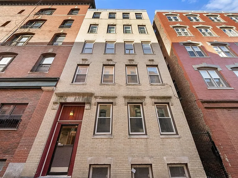 10 Henchman St #2R — Photo 13