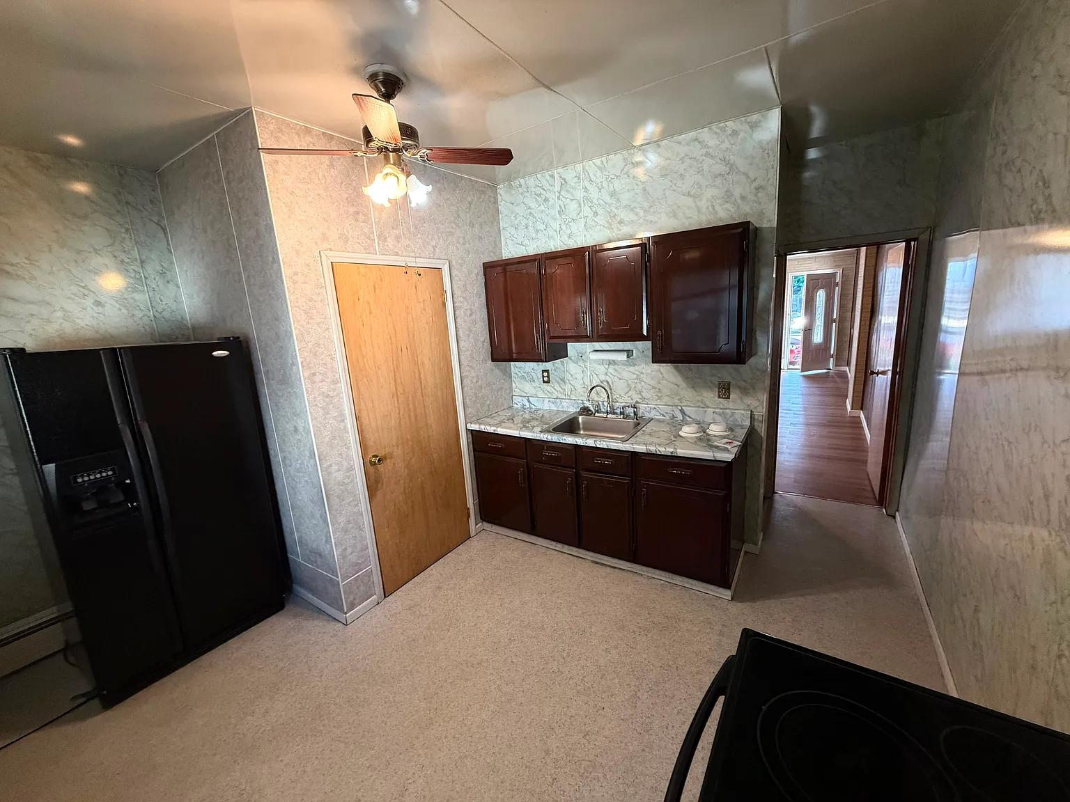 3 bed, 1.5 bath, $1,100 — Photo 4