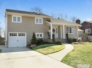 17 Jomarr Ct, Massapequa, NY 11758