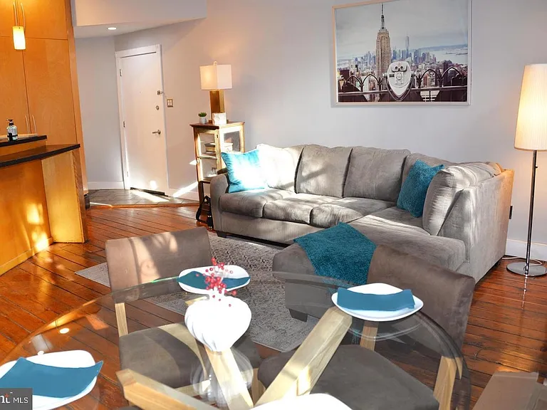 914 Spruce St #4 — Photo 12