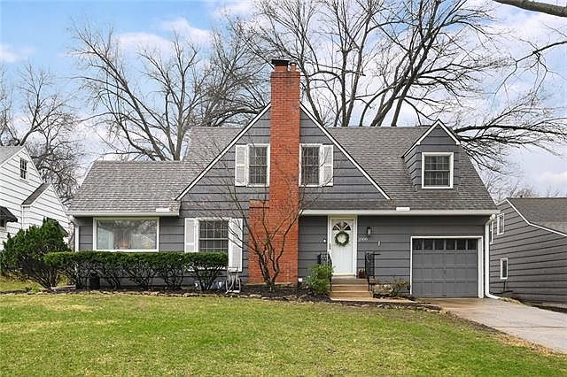 1st image of 2909 W 73rd St
