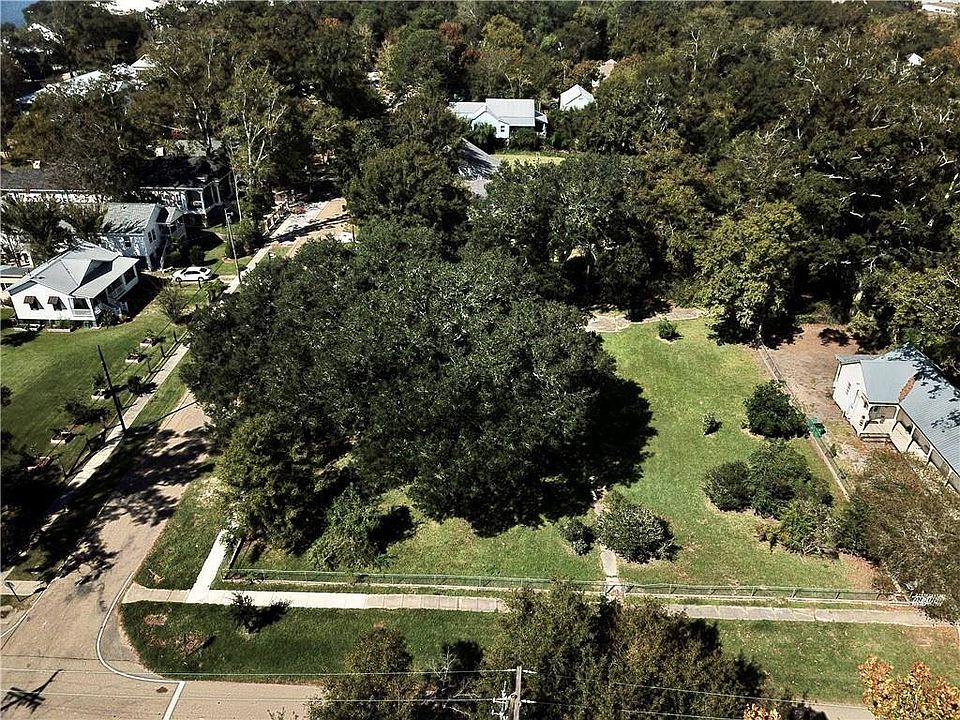 206 Marigny Ave, Mandeville, LA 70448 Zillow