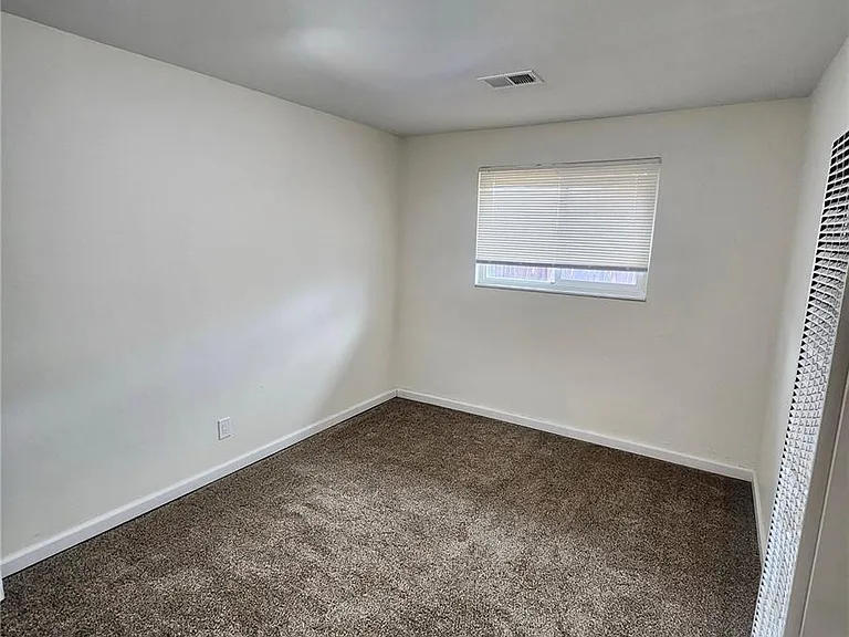 1175 Akron St — Photo 5