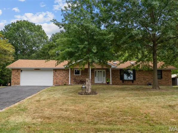 321 Lakeview Dr, Catawissa, MO 63015